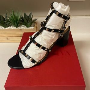 Brand New Valentino Pump Sandal